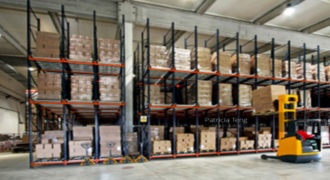 B2 Warehouse with fitted Aircon Office Containers’ Loading Bay near Spore Expo Upper Changi (D17)